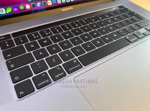 Laptop Apple MacBook Pro 2019 16GB Intel Core I9 SSD 1T