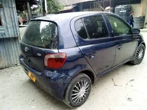 Toyota Vitz 2004 Blue