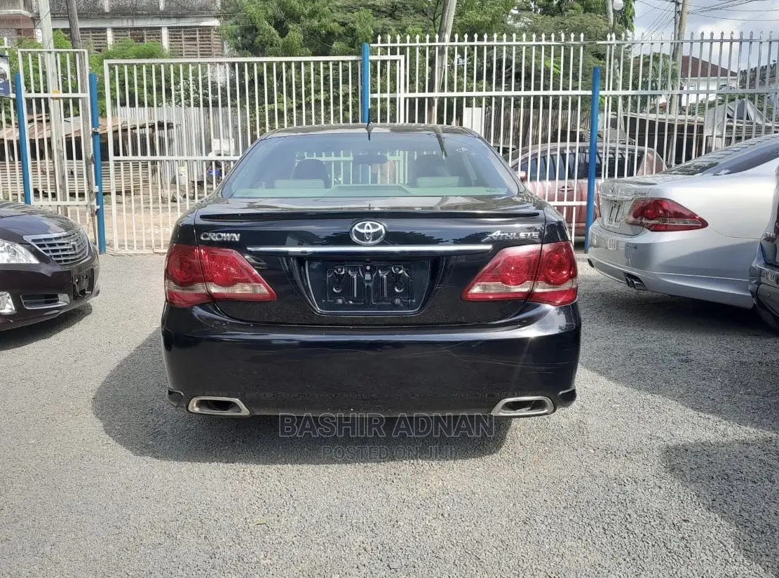 Toyota Crown 2009 Black