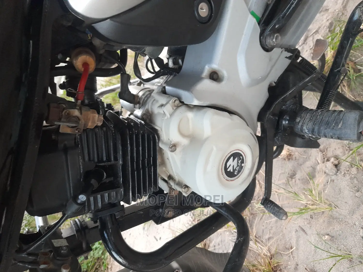 Bajaj Boxer 150 UG 2021 Red