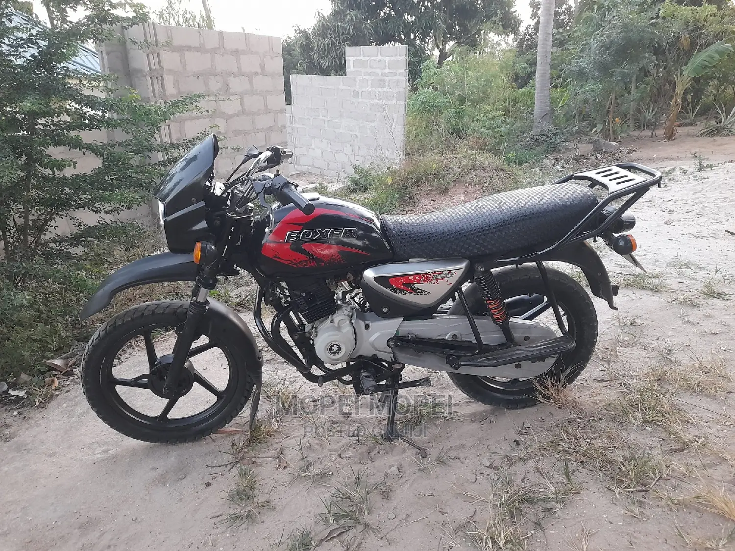 Bajaj Boxer 150 UG 2021 Red