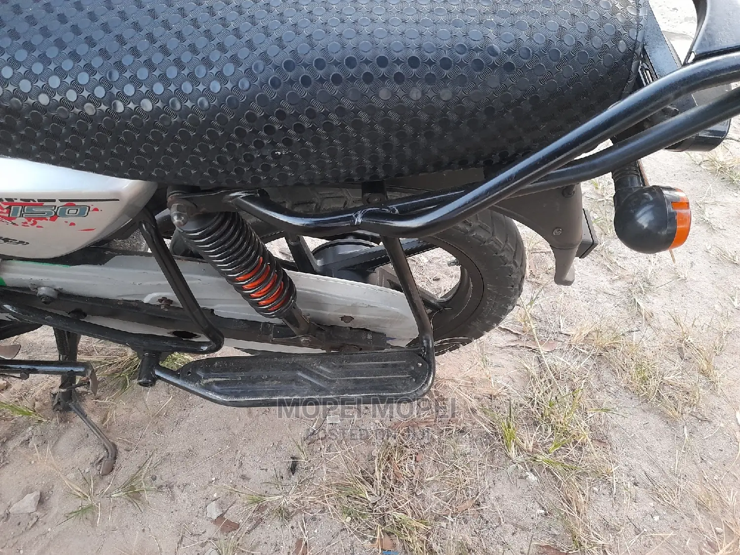 Bajaj Boxer 150 UG 2021 Red