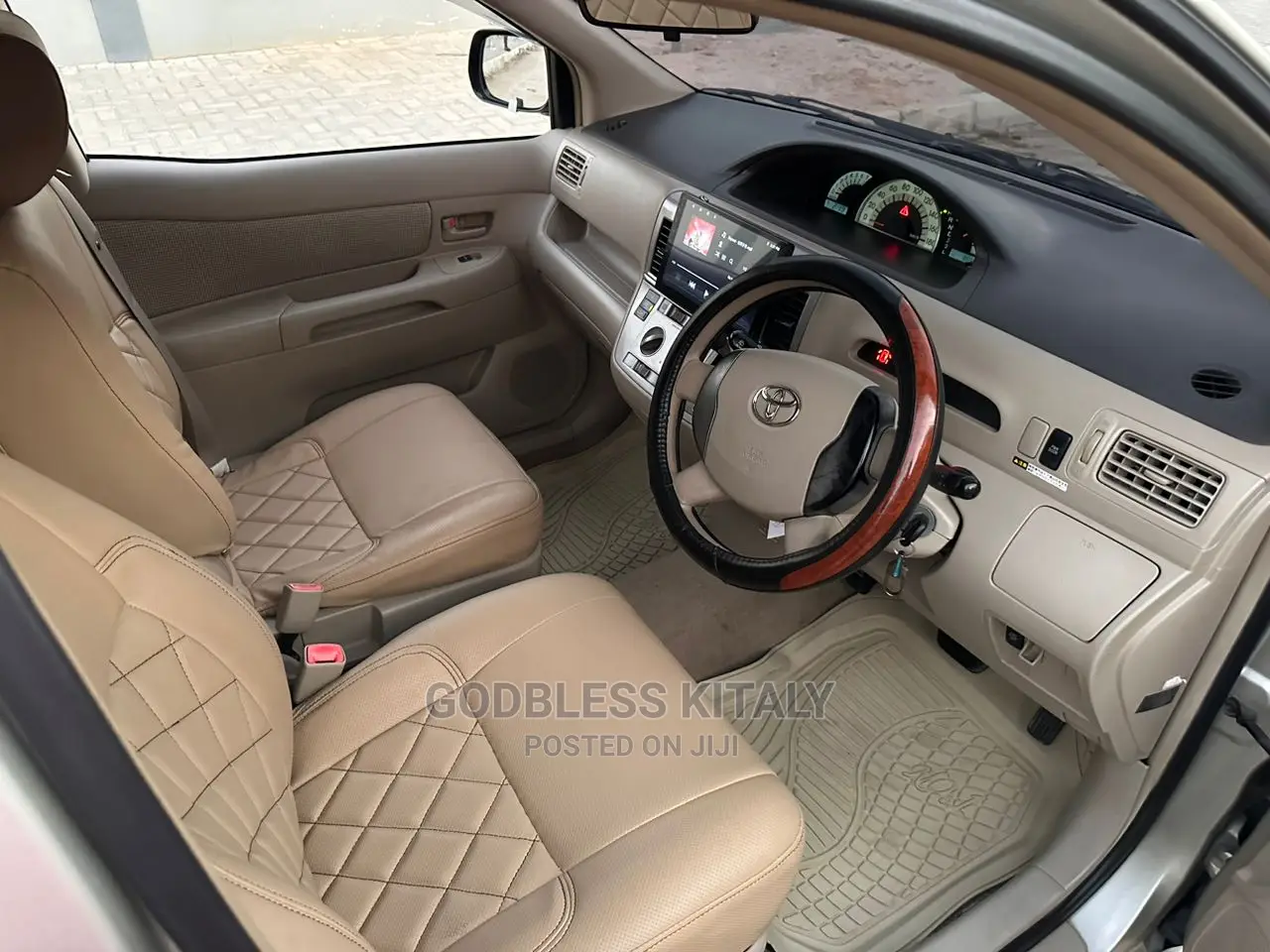Toyota Raum 2004 Beige