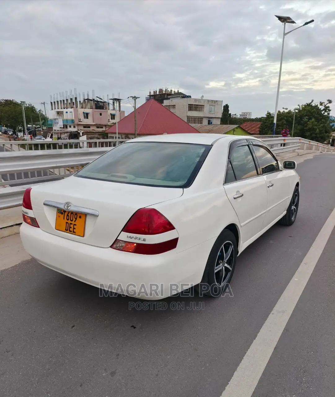 Toyota Mark II Blit 2005 White