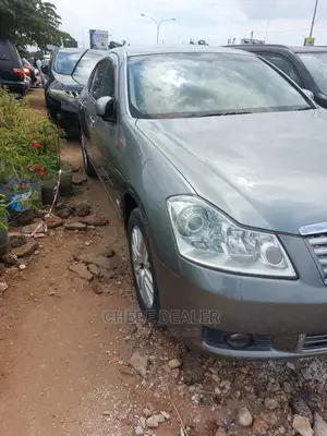 Nissan Fuga 2005 Gray