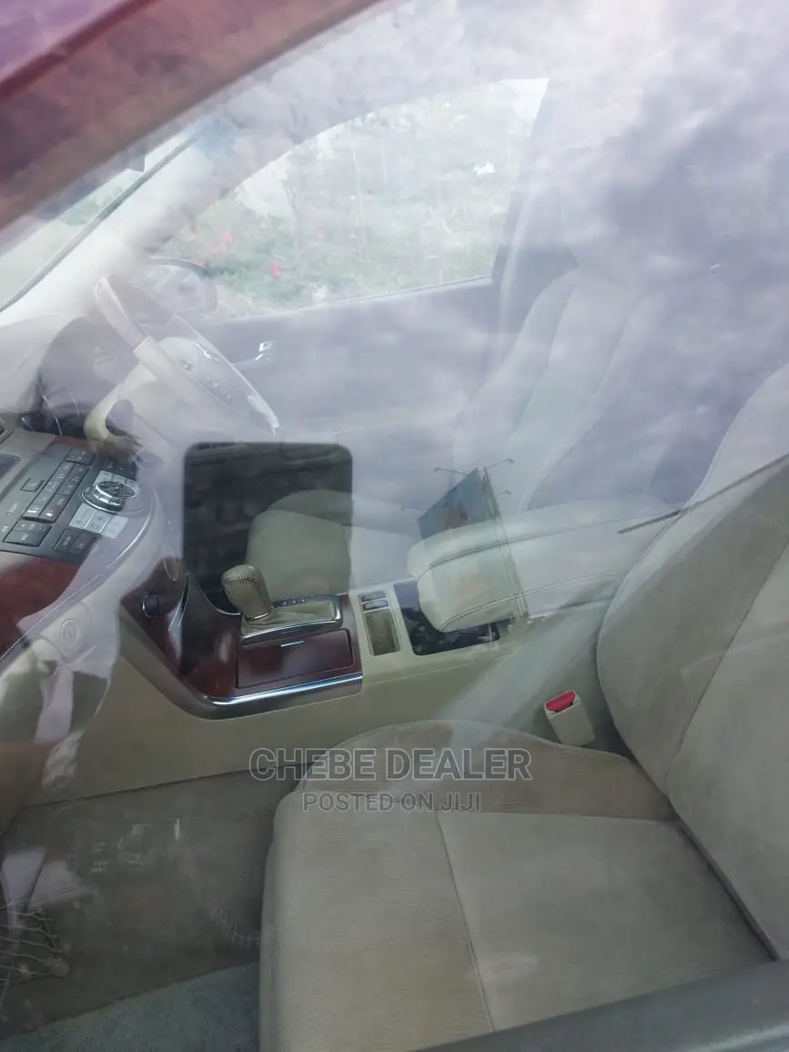 Nissan Fuga 2005 Gray