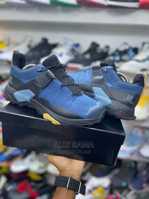 Solomon Blue
