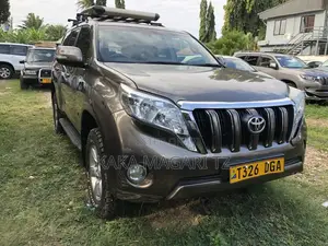 Toyota Land Cruiser Prado 2.7 i 2013 Brown