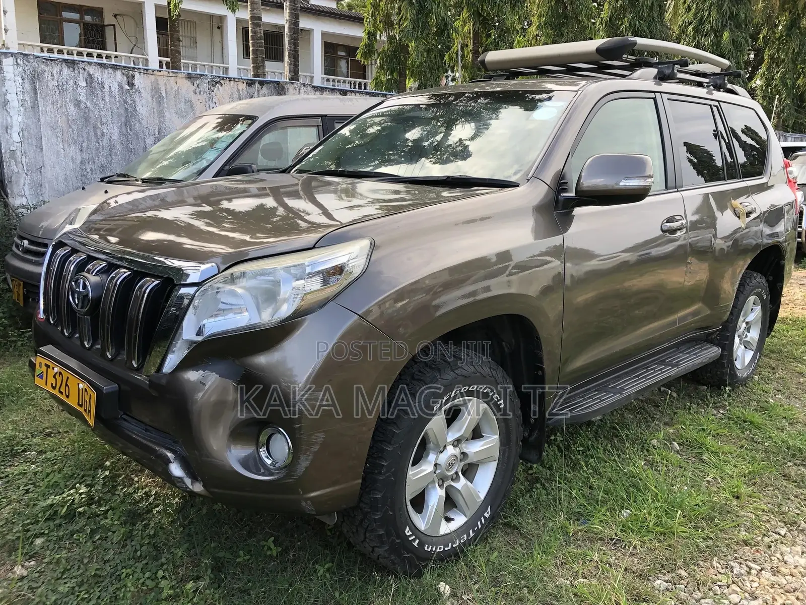 Toyota Land Cruiser Prado 2.7 i 2013 Brown