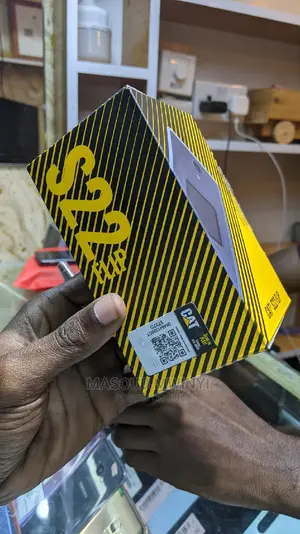New Cat S22 Flip 16 GB