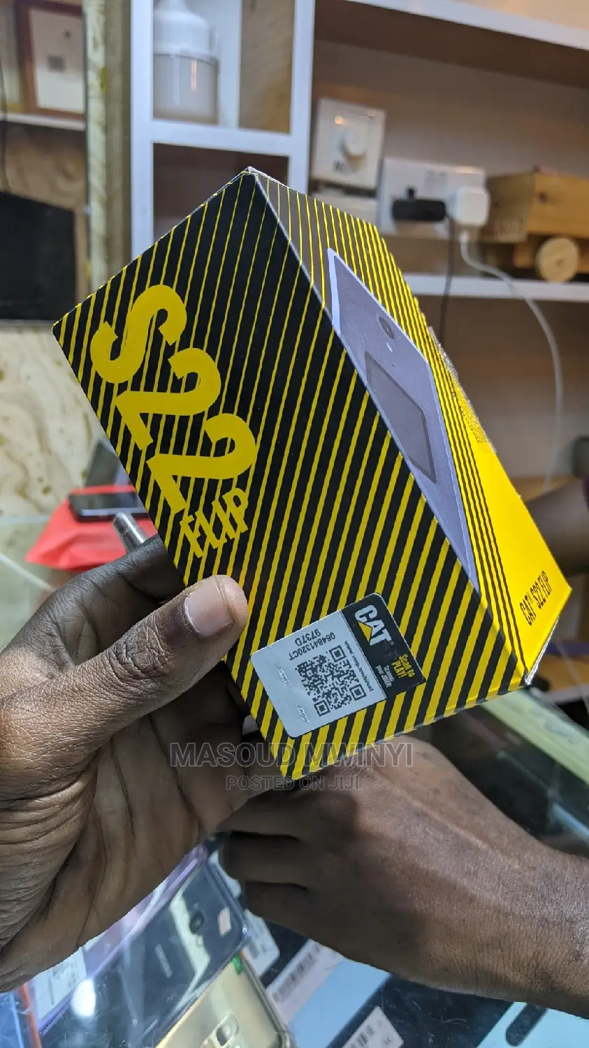 New Cat S22 Flip 16 GB