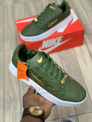 Nike Green