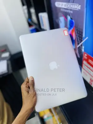 Laptop Apple MacBook Air 2011 4GB Intel Core I5 SSD 128GB