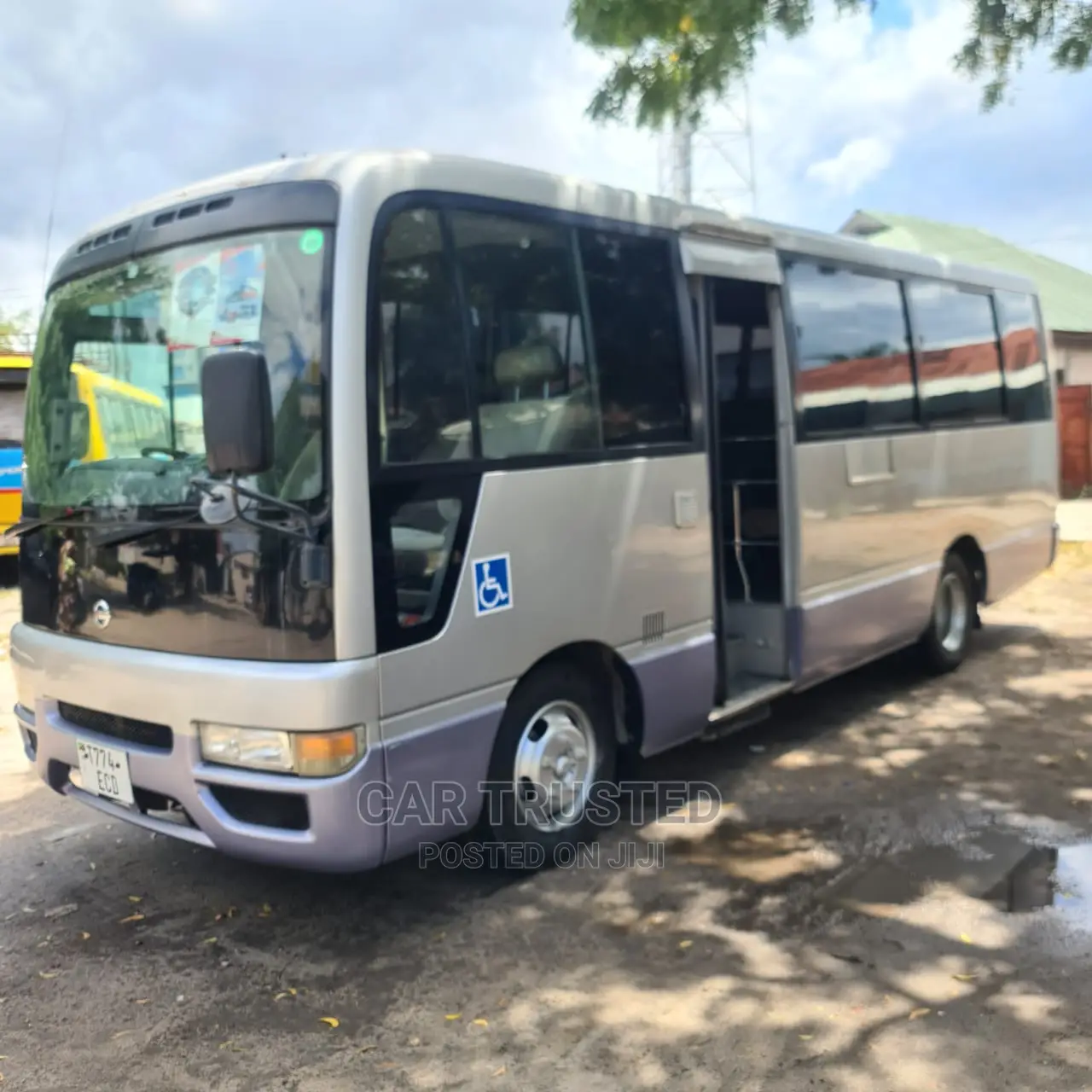 Nissan Civilian 2002 Silver