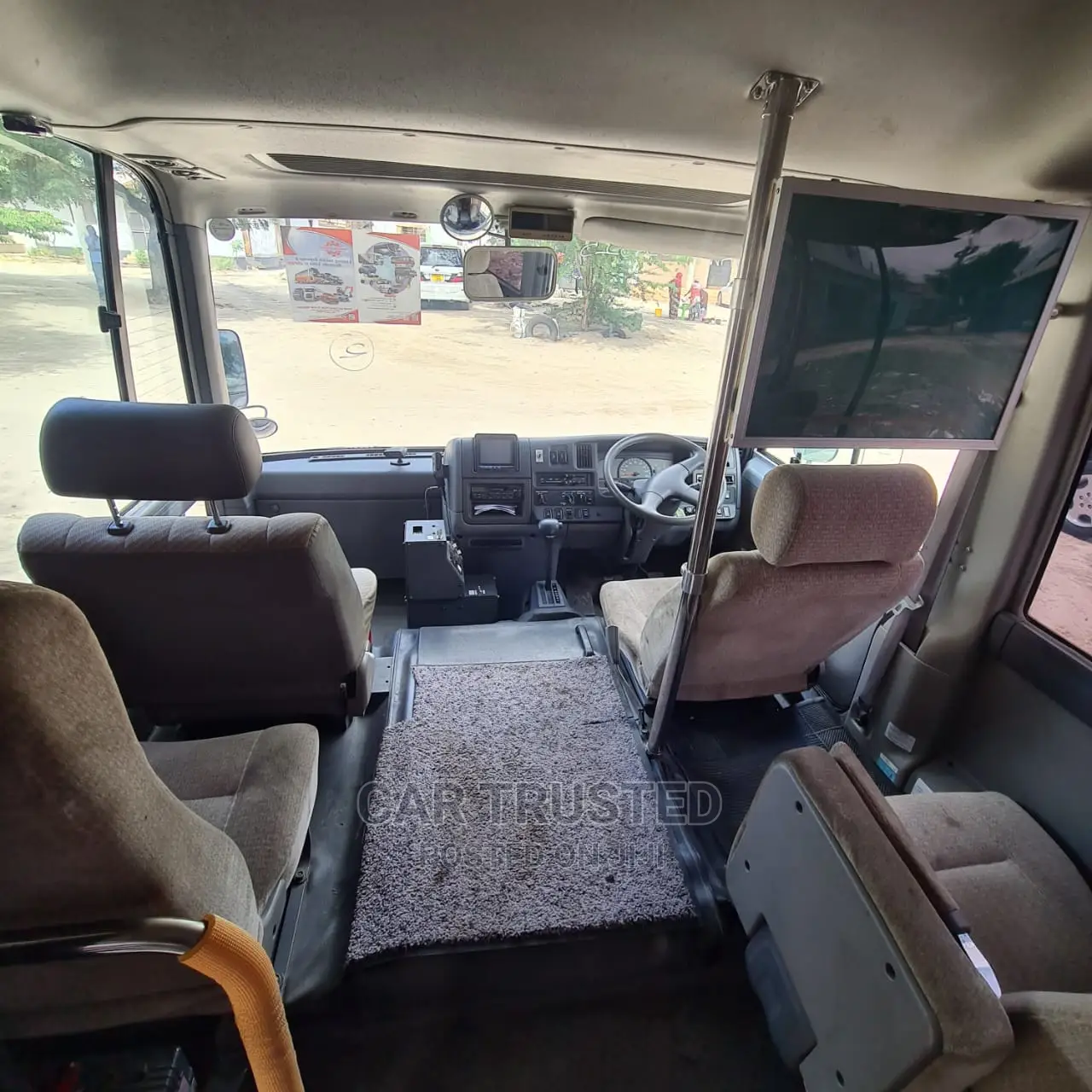 Nissan Civilian 2002 Silver