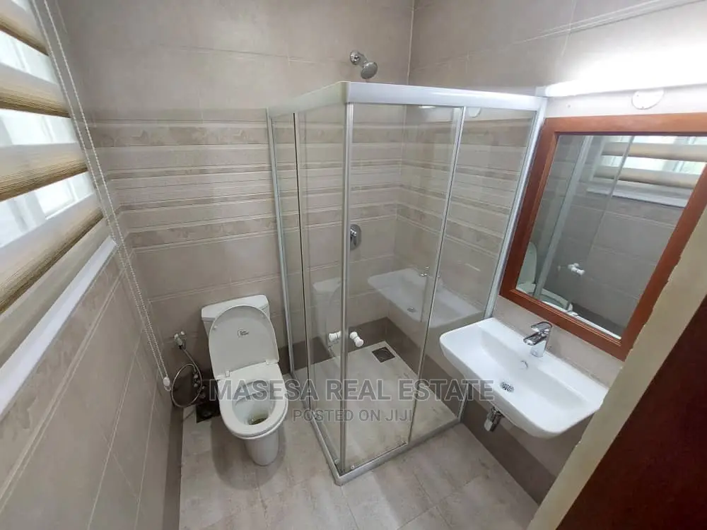 3bdrm Villa in Masaki for rent