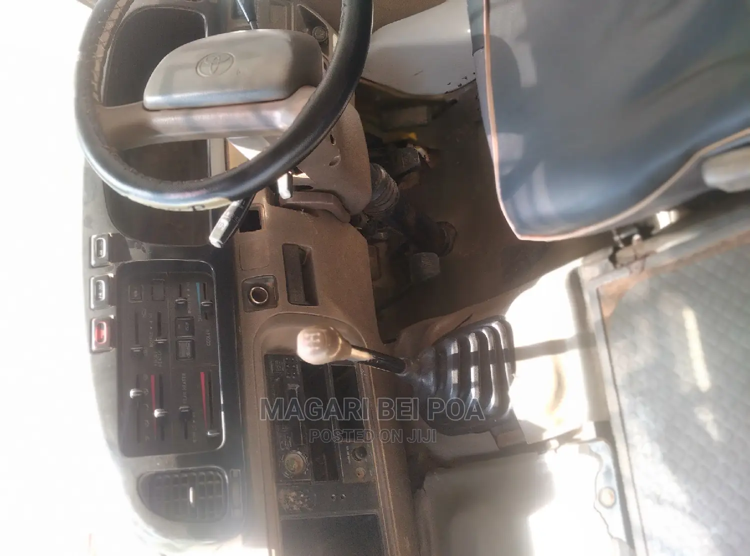 Toyota Coaster 1996 White