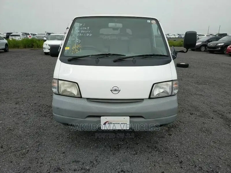 Nissan Vanette 2005 White