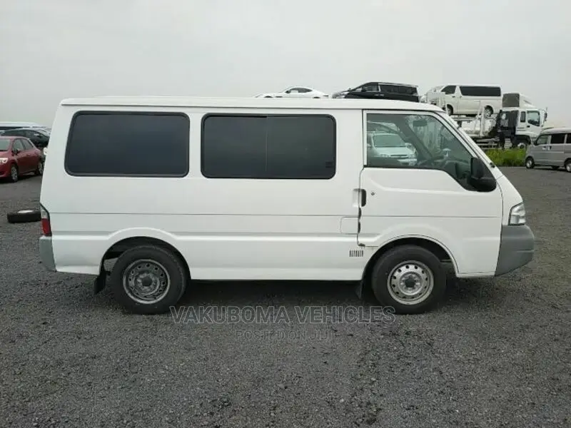 Nissan Vanette 2005 White