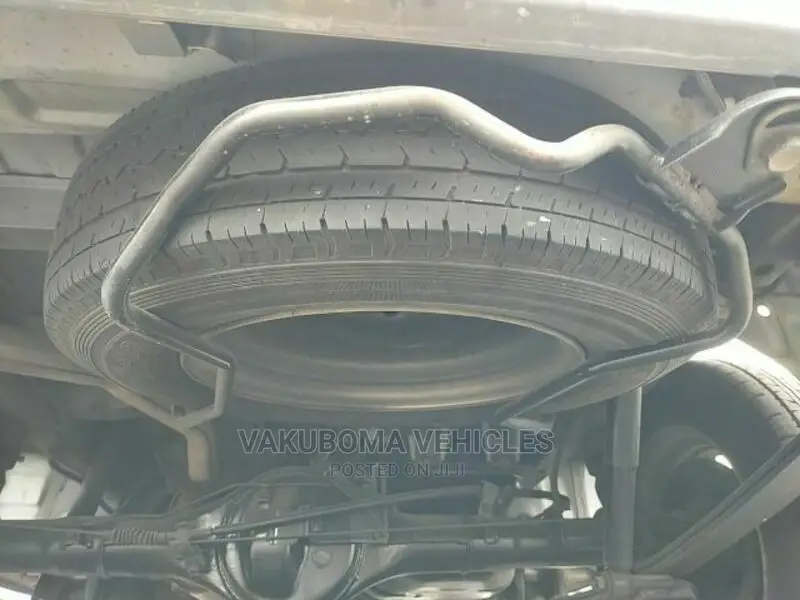 Nissan Vanette 2005 White