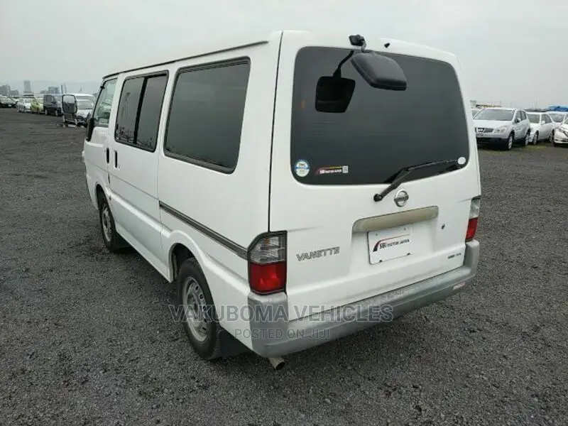 Nissan Vanette 2005 White