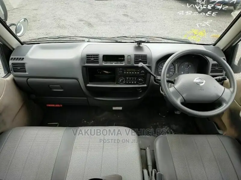 Nissan Vanette 2005 White