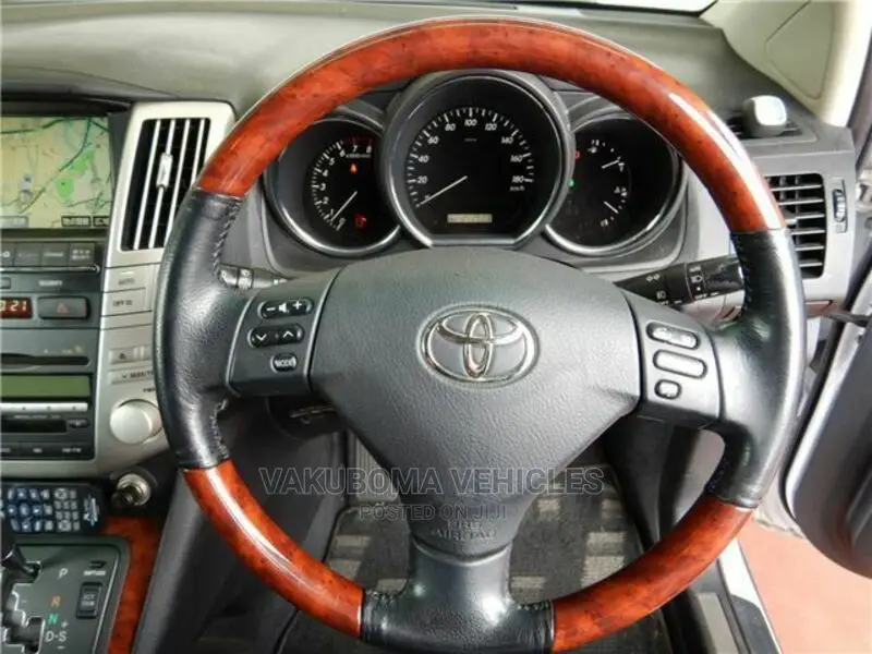 Toyota Harrier 2006 Pearl