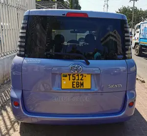 Toyota Sienta 1.5 AWD 2005 Purple