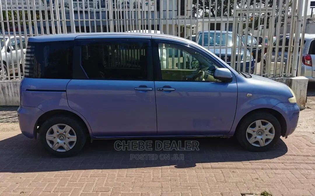 Toyota Sienta 1.5 AWD 2005 Purple