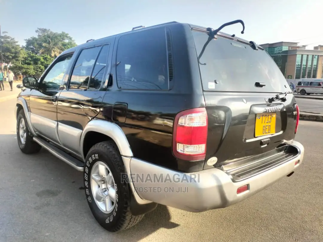 Nissan Terrano 2001 Black