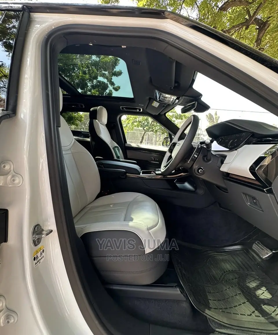 Land Rover Range Rover Sport 2023 White