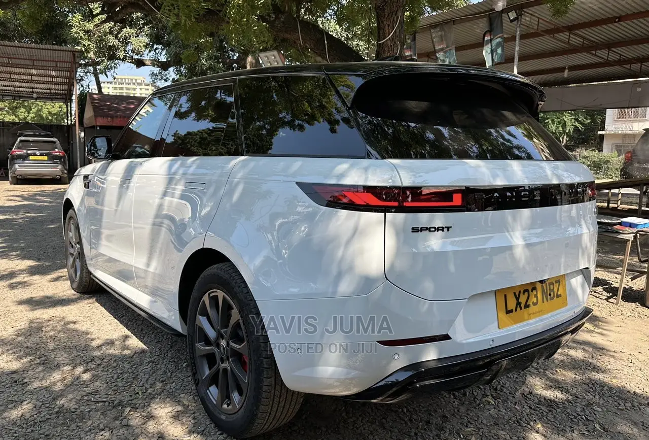 Land Rover Range Rover Sport 2023 White