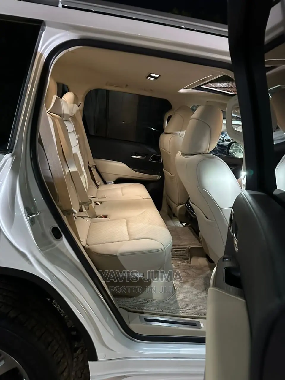 Toyota Land Cruiser 2022 White