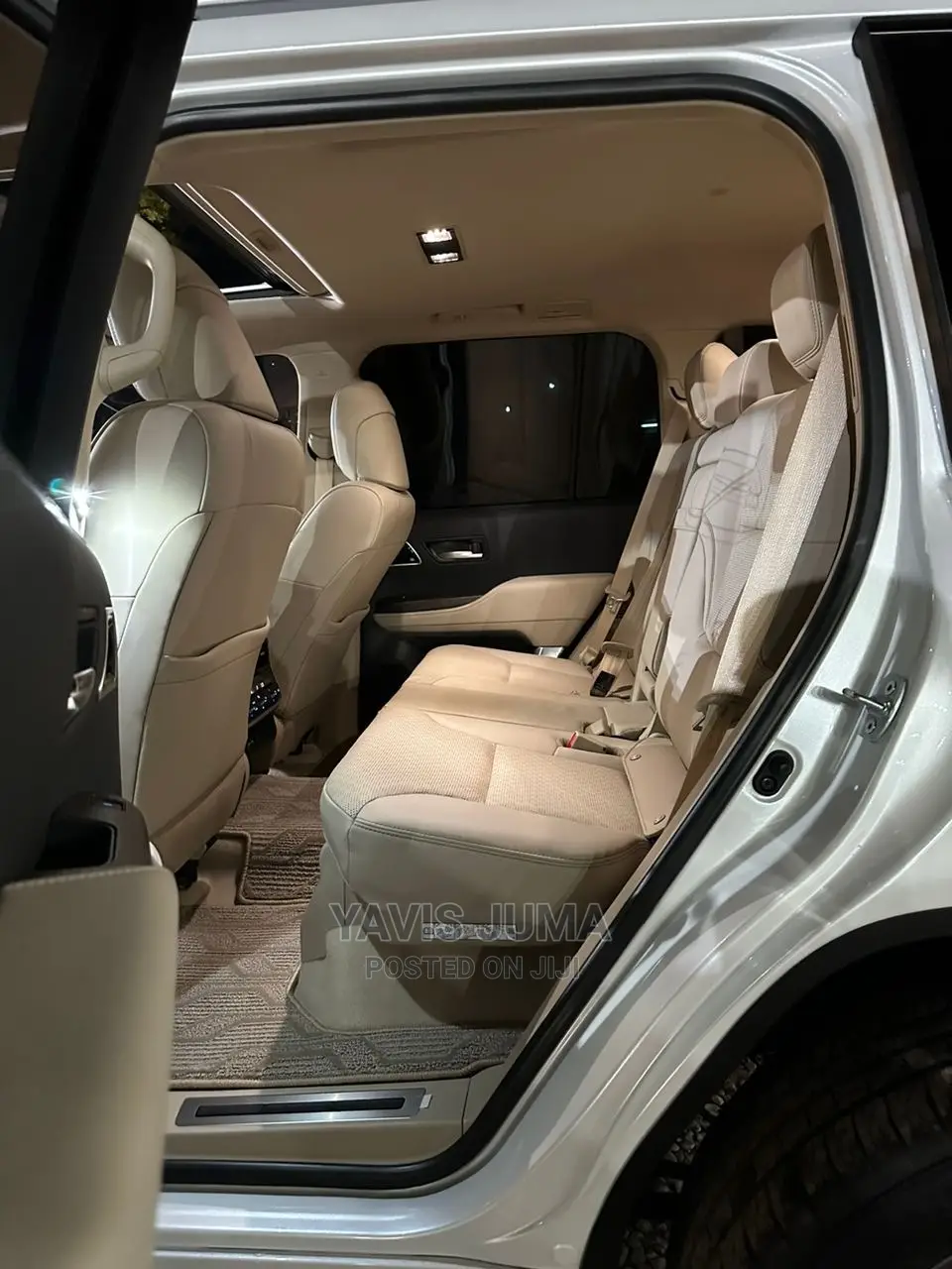 Toyota Land Cruiser 2022 White