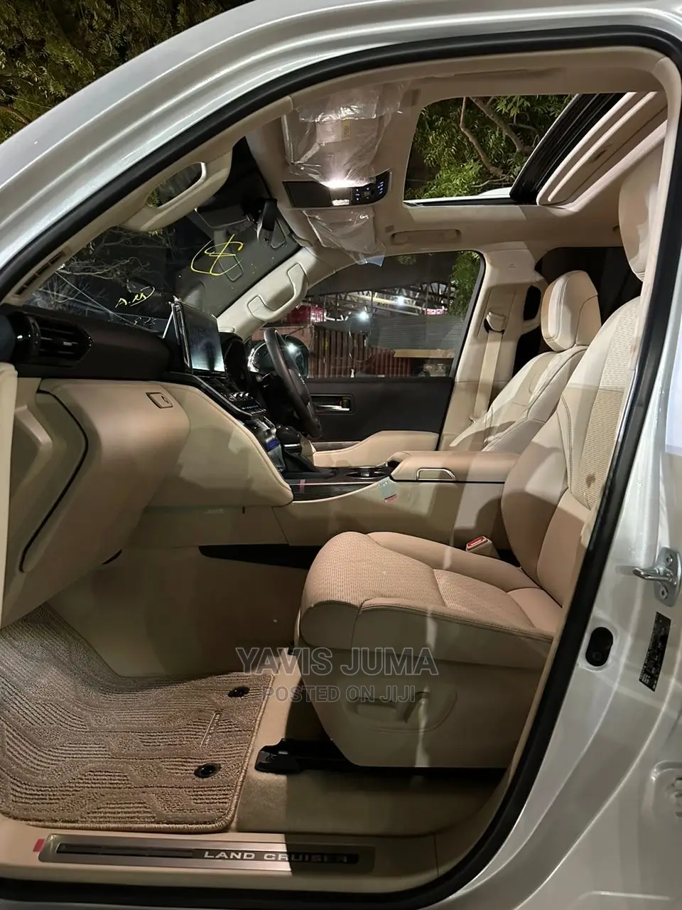 Toyota Land Cruiser 2022 White