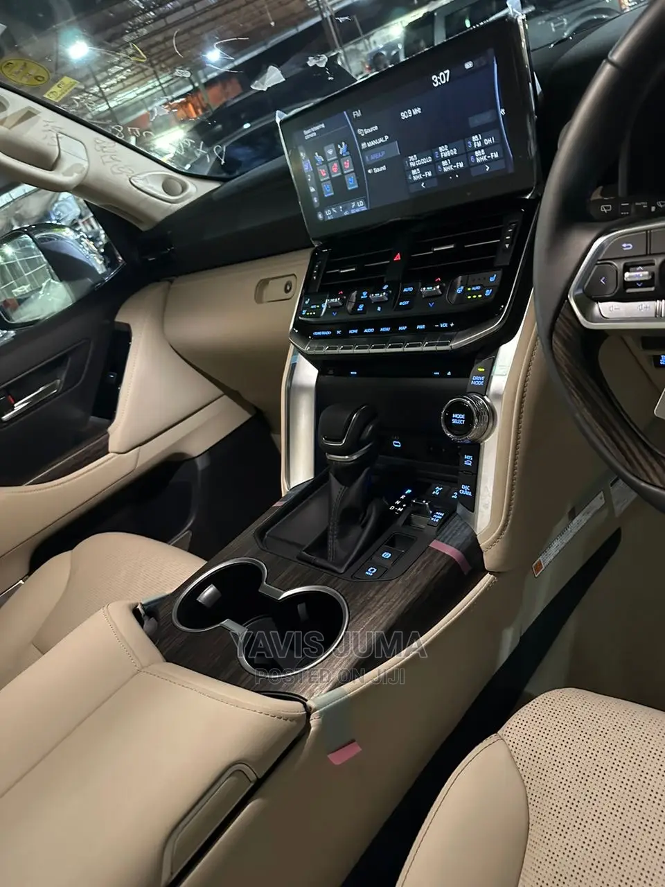 Toyota Land Cruiser 2022 White