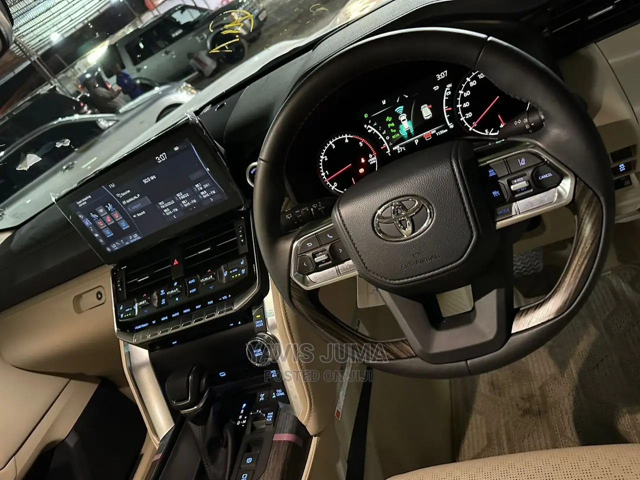 Toyota Land Cruiser 2022 White