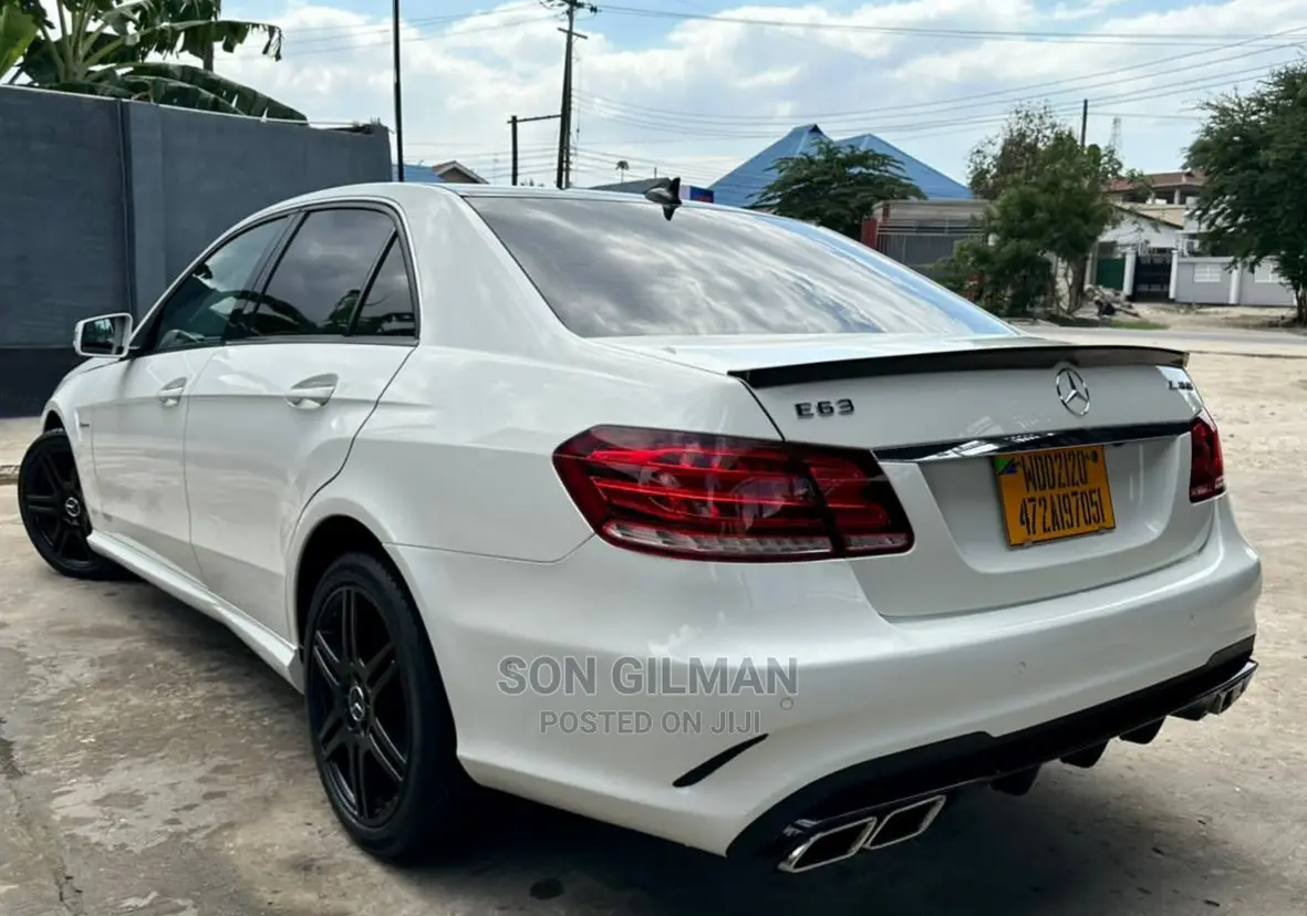 Mercedes-Benz E250 2015 Pearl