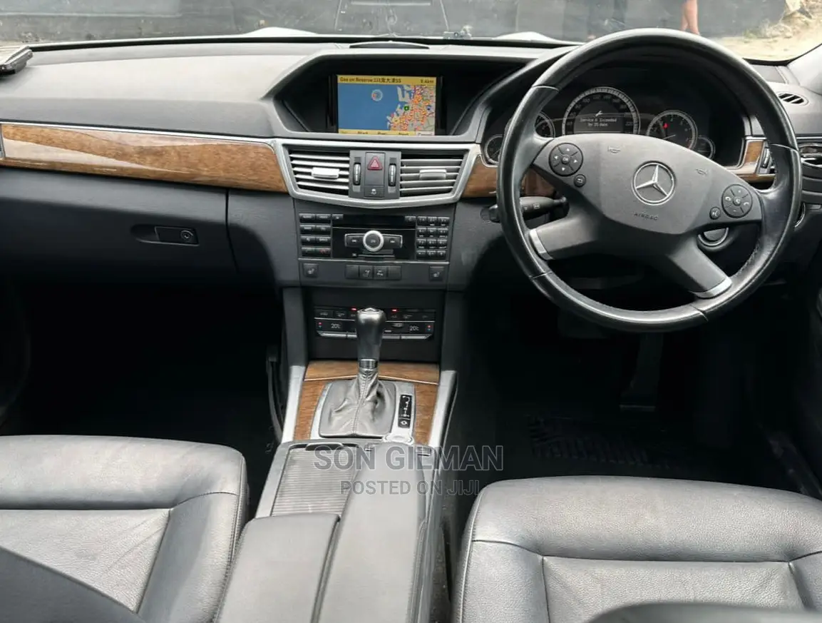 Mercedes-Benz E250 2015 Pearl