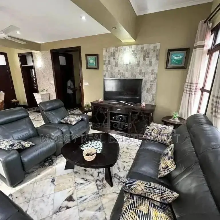 5bdrm House in Bahari Beach, Kunduchi for rent