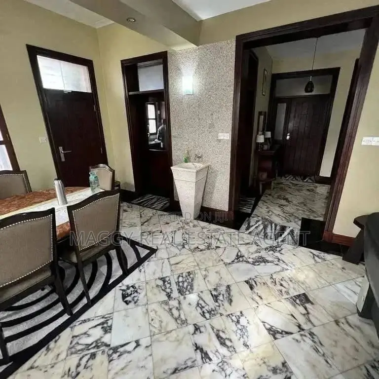 5bdrm House in Bahari Beach, Kunduchi for rent