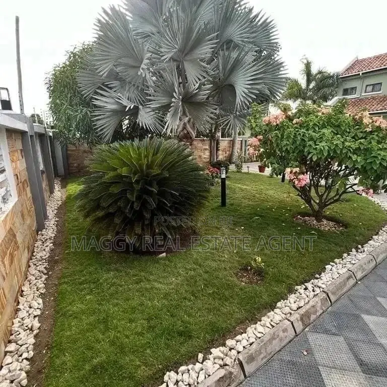 5bdrm House in Bahari Beach, Kunduchi for rent