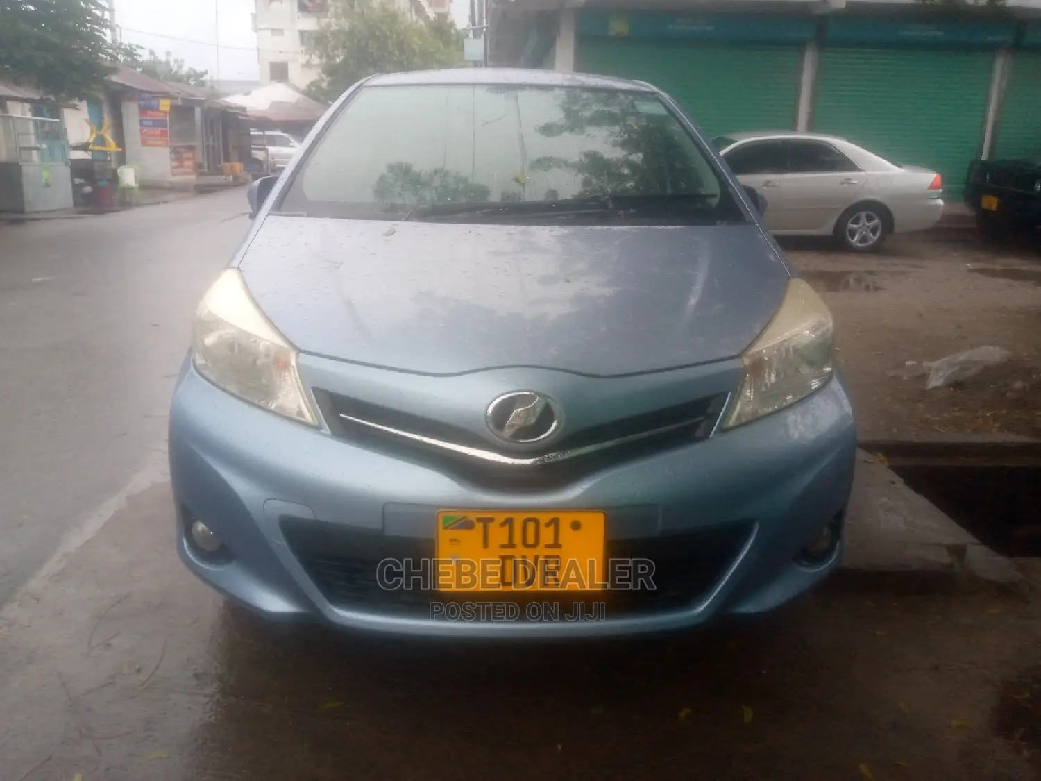 Toyota Vitz 1.3 AWD 3dr 2010 Blue