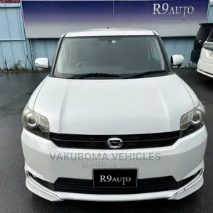 Toyota Corolla Rumion 2012 Pearl