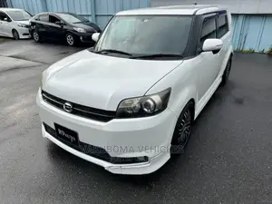 Toyota Corolla Rumion 2012 Pearl