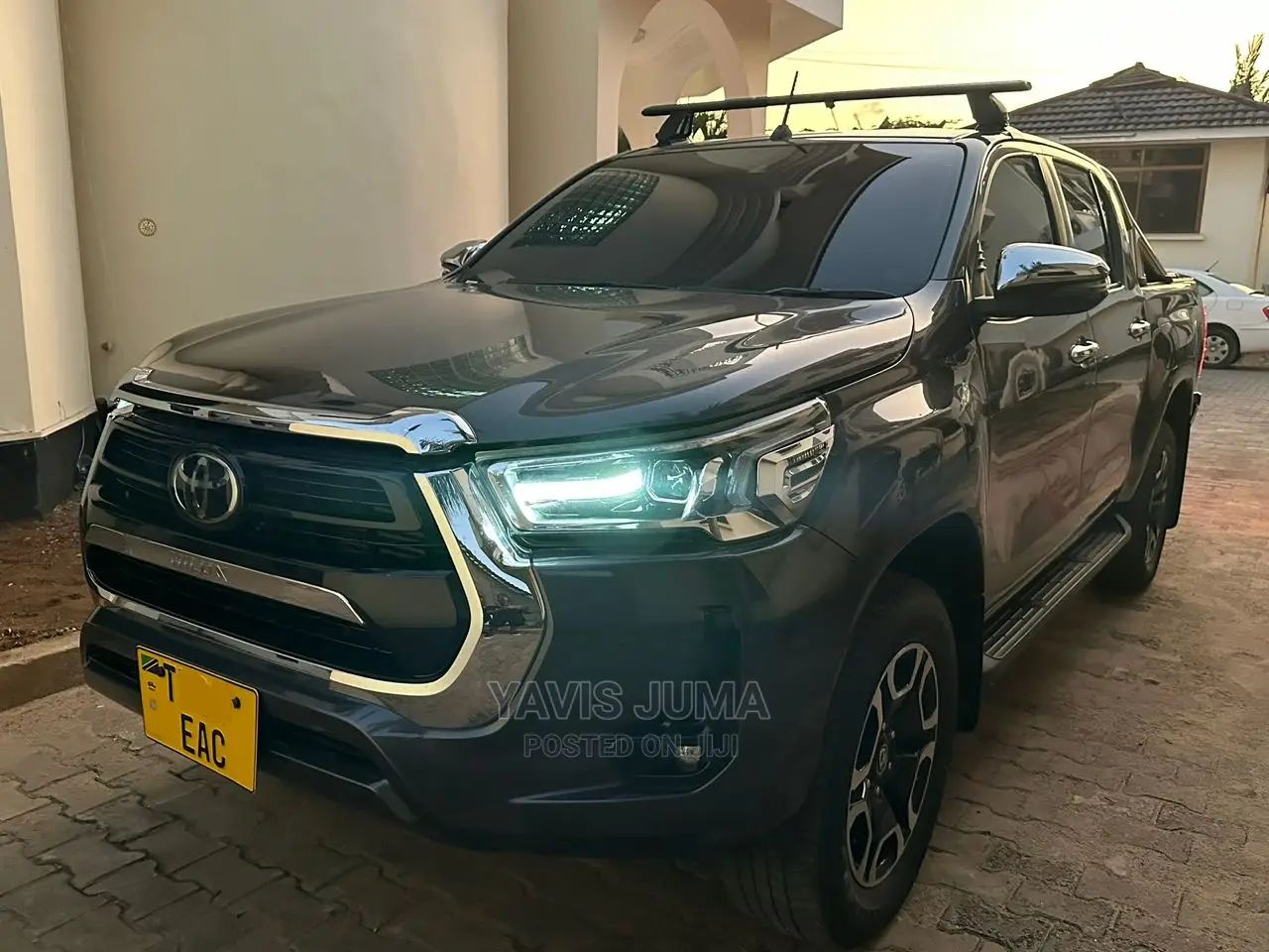 Toyota Hilux 2020 Gray