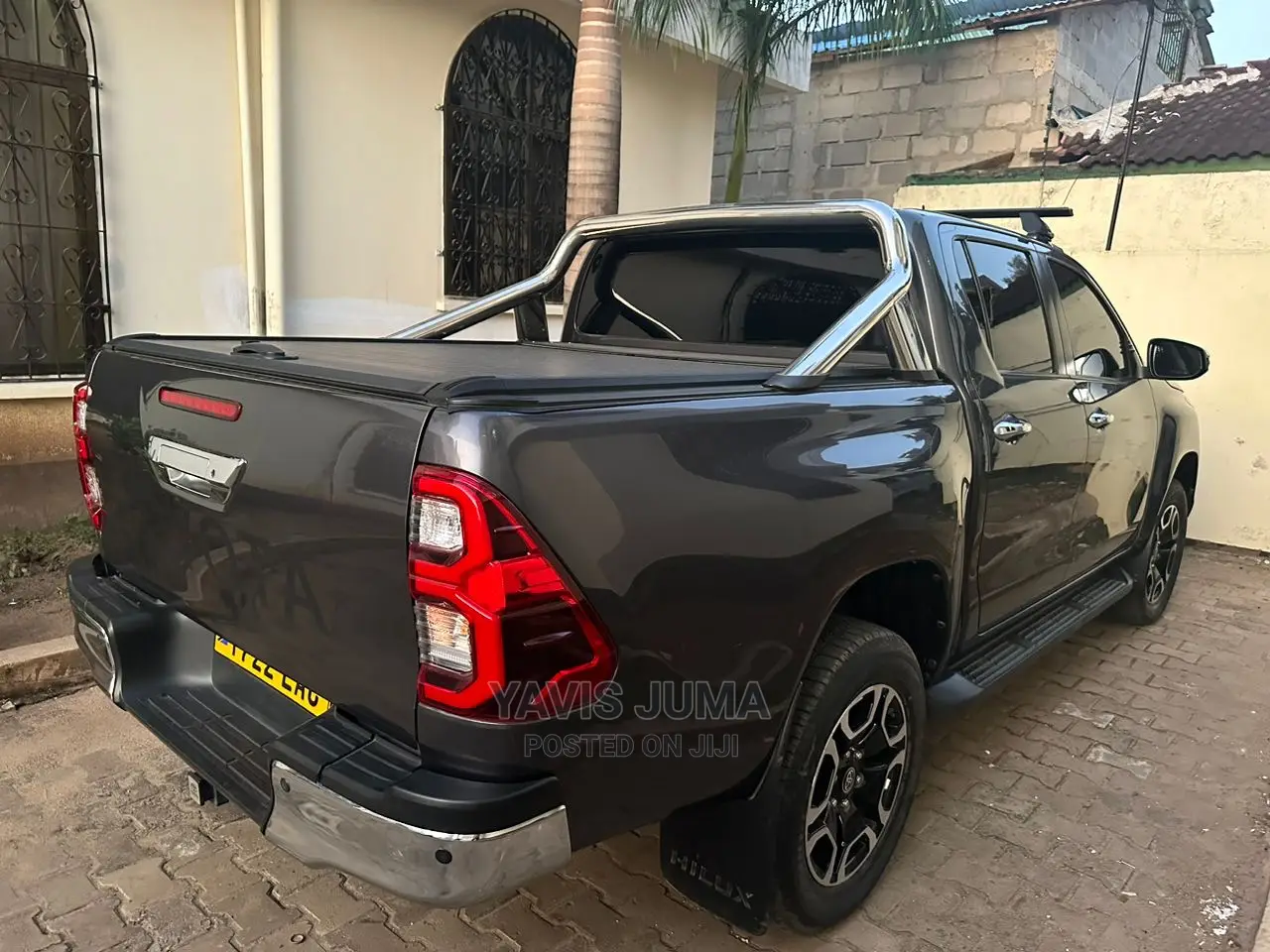 Toyota Hilux 2020 Gray