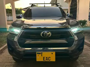 Toyota Hilux 2020 Gray