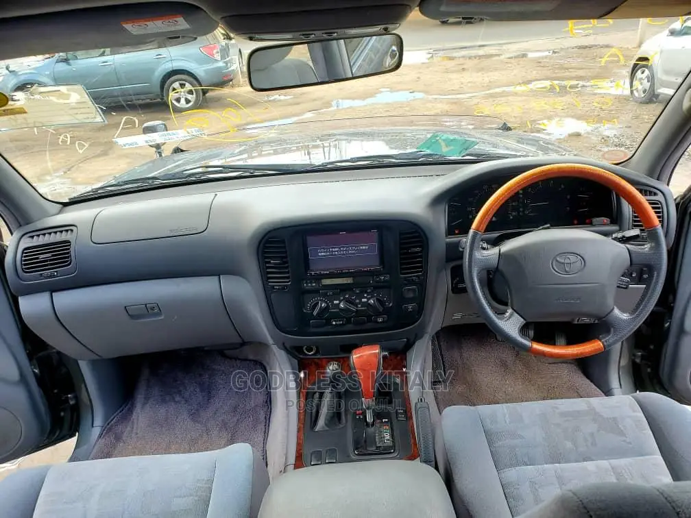 Toyota Land Cruiser 2002 Green