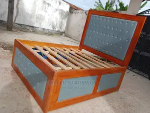 Kitanda 5×6